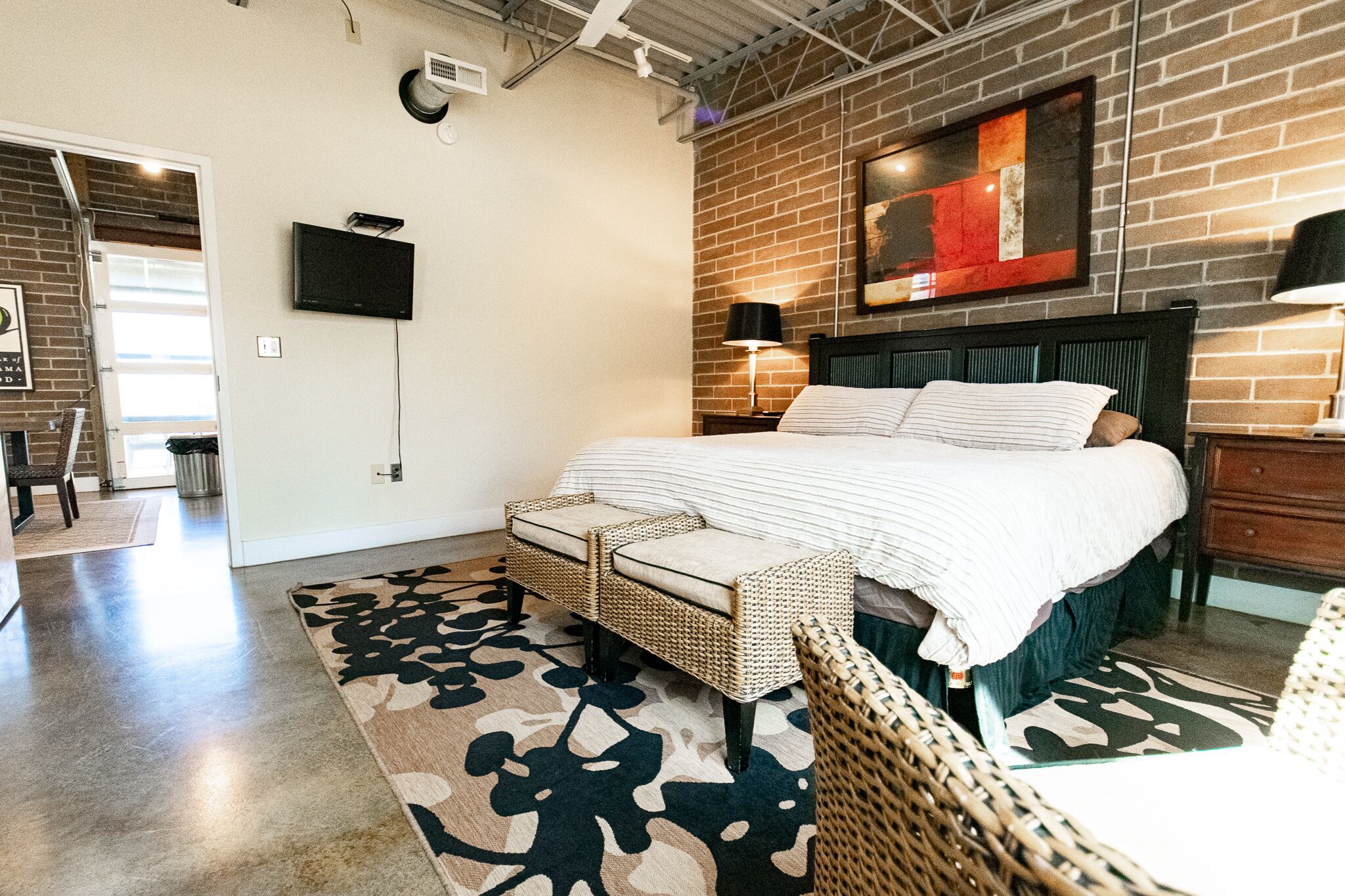 2 bedrooms, iron/ironing board, travel crib, free WiFi