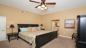 3 bedrooms, iron/ironing board, free WiFi, bed sheets - Walkout to beach, pool and splashpad 3 bedroom 2 bath ground floor condo. (Orange Beach)