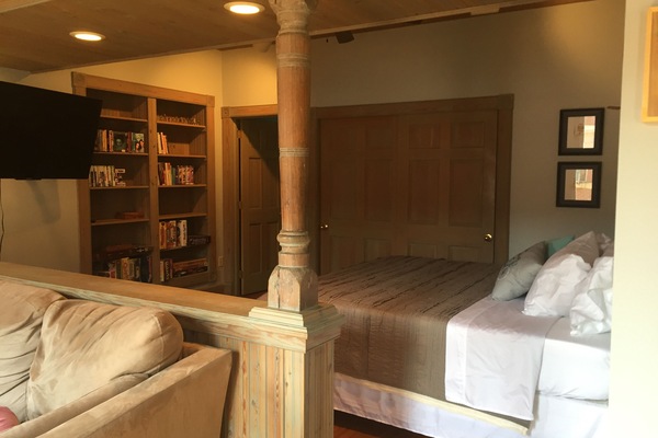 1 bedroom, iron/ironing board, WiFi (free), bed sheets