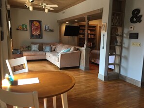 Flat-screen TV, video games, Netflix, streaming services
