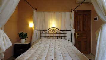 5 habitaciones, tabla de planchar con plancha, wifi y ropa de cama
