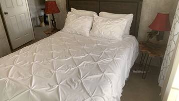 3 bedrooms, in-room safe, desk, iron/ironing board