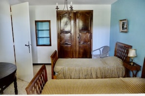 2 chambres, fer et planche Ă repasser, Wi-Fi gratuit