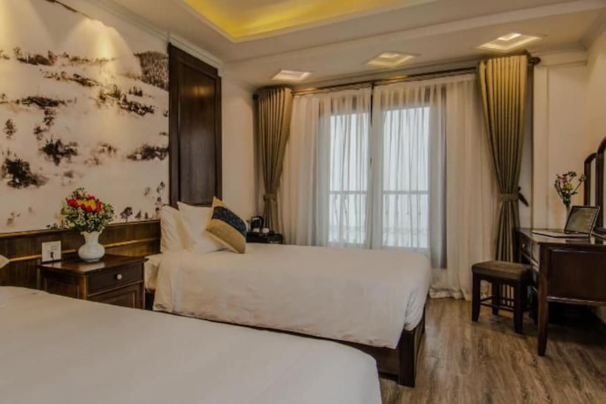 Premium bedding, memory foam beds, minibar, in-room safe