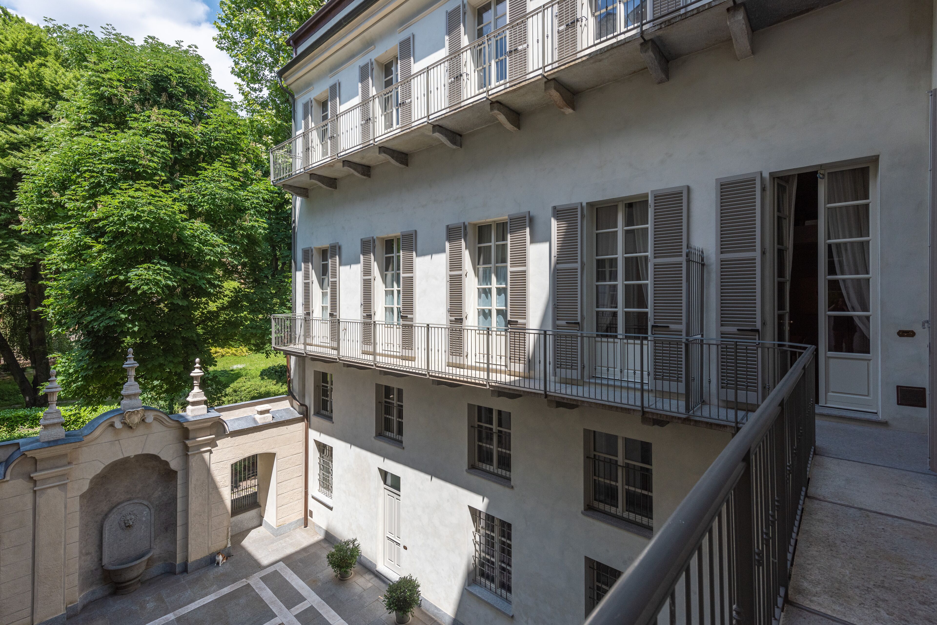 Comfort-huoneisto, parveke, näköala puutarhaan | Parveke