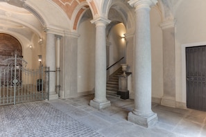 Property entrance - Palazzo del Carretto (Turin)