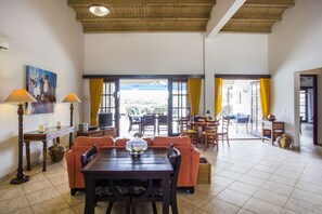 舒適單棟小屋, 2 間臥室, 無障礙, 地面 | 客廳 | 平面電視