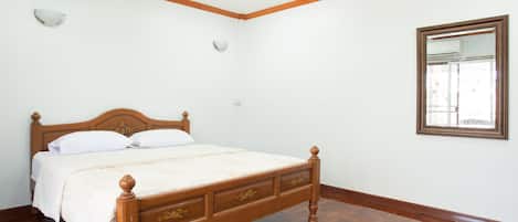 2 Bedrooms Villa