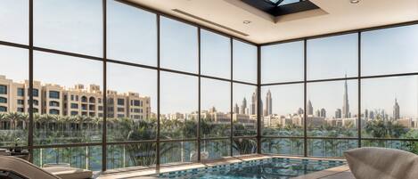 Suite, 1 Bedroom, Private Pool (Al Ain Skyline, Creek View) | Premium bedding, pillow-top beds, minibar, in-room safe