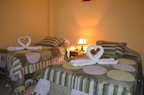 Twin Room, Shared Bathroom | Down comforters, in-room safe, desk, laptop workspace - Rosenverg House Lima Airport (Lima)