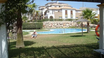 Indendørs pool, udendørs pool