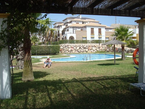 Fantastic Family Apartment with Indoor/Outdoor Pools & Gardens, Secure Parking