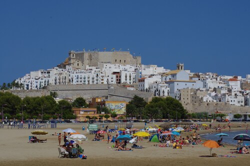 Meer und Schlossblick, 200m zum Strand, 10 Minuten in die Stadt, privater Garten
