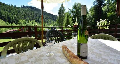 Chalet au calme avec jardin