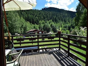 Terrace/patio - Quiet Chalet with Garden (Turquestein Blancrupt)