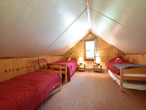 2 bedrooms, WiFi - Quiet Chalet with Garden (Turquestein Blancrupt)