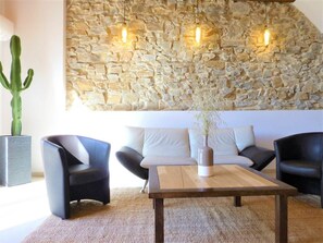 TV, DVD player, stereo