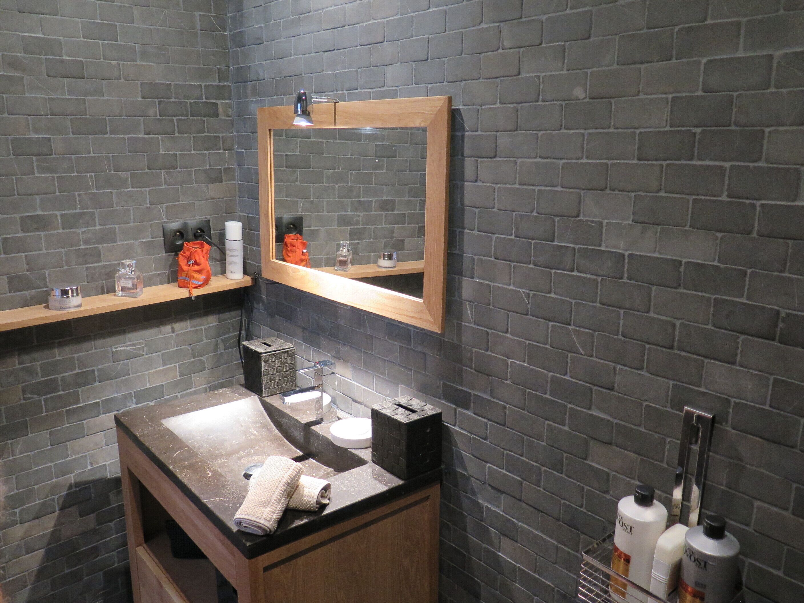 淋浴设施、免费洗浴用品、吹风机、毛巾