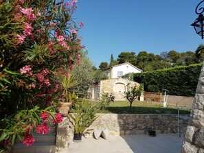 Jardines del alojamiento