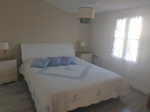 3 Schlafzimmer, Bügeleisen/Bügelbrett, Reisekinderbett, WLAN