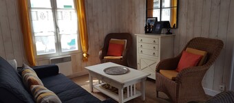 RARE SAINT MARTIN DE RE HOUSE 6 PERS PARKING GARDEN 200M FROM PORT AND SHOPS.