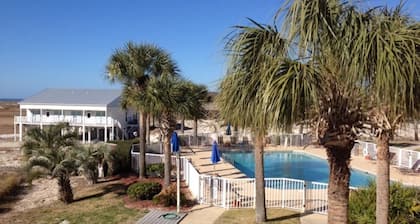 Spectacular Ocean View Condo..2bdr/2 Bath. Sleeps 6.