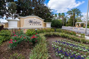 Property grounds - Luxurious Mickey Themed Condo - Kids Will Love It! Only 2 Miles to Disney! (Kissimmee)