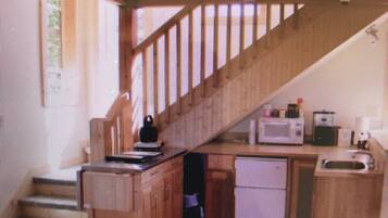 Fridge, microwave, coffee/tea maker, toaster