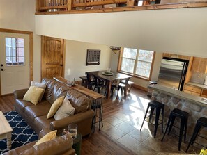 TV, fireplace, DVD player, books