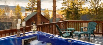 BEAUTIFUL LAKE VIEW, 5min walk to Village!