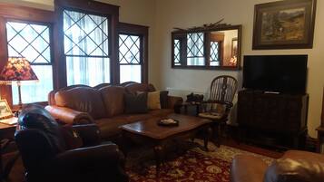 Smart TV, video games, DVD player, books