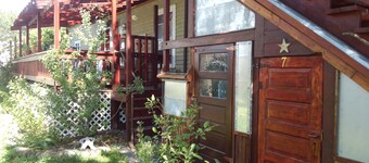 Thee Forks Mt. Historic 1910  Bryant Hotel 28 Minutes  From Bozeman Montana