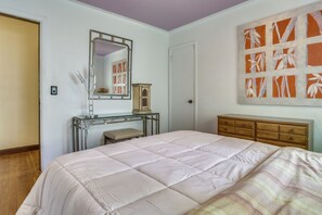 3 bedrooms, WiFi, bed sheets