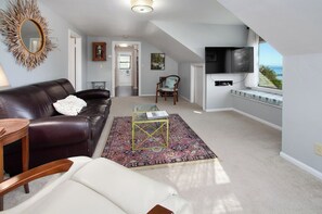 Smart TV, fireplace, books