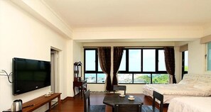 ห้องแฟมิลี่, วิวทะเล | เครื่องนอนระดับพรีเมียม, ห้องพักตกแต่งอย่างมีเอกลักษณ์