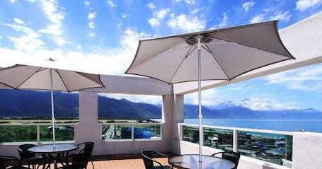 Exterior. Qixingtan Hai Wan