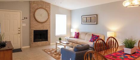 Smart TV, DVD player