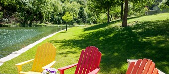 Live Water!!! A Spectacular Hill Country Family Retreat with waterfront privacy