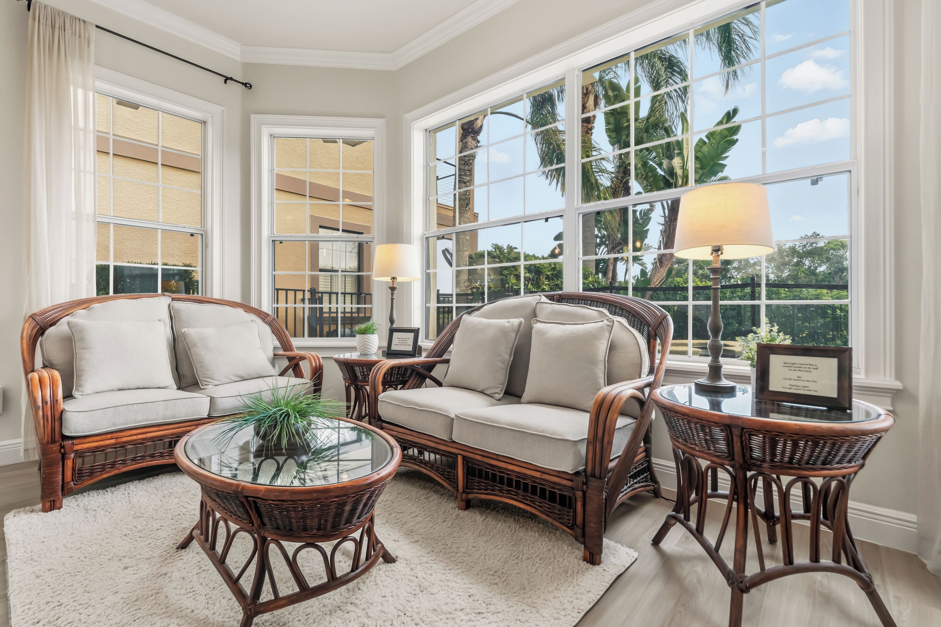 Smart-TV, videospill, DVD-spiller og bøker