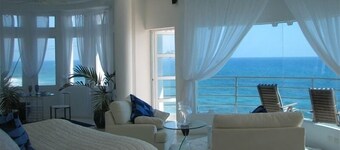 Cool, Dreamy Oceanfront Villa... "Cristal"  Famously Beautiful