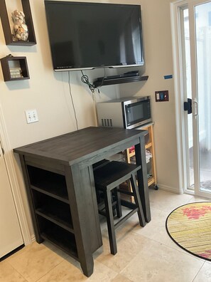 Interior - Ocean Views In Paradise (Kailua-Kona)