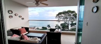 Totally Beachfront at Bahia, Amazing Prices, Luxurious, Resort-style Amenities