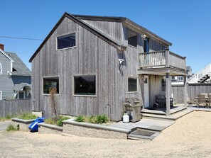 Exterior - Upscale Cottage On The Atlantic Ocean, Feet in Sand (Newbury)