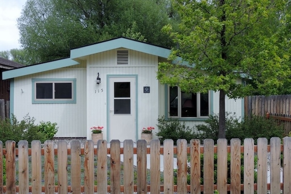 Your home away from home in the heart of Ennis, Montana.