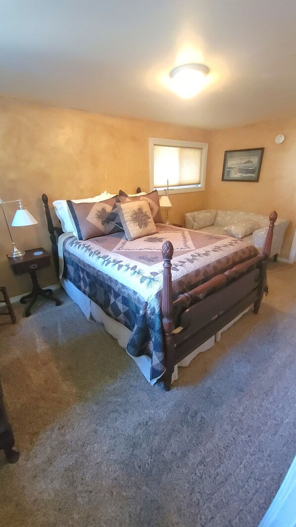 1 bedroom, desk, iron/ironing board, free WiFi