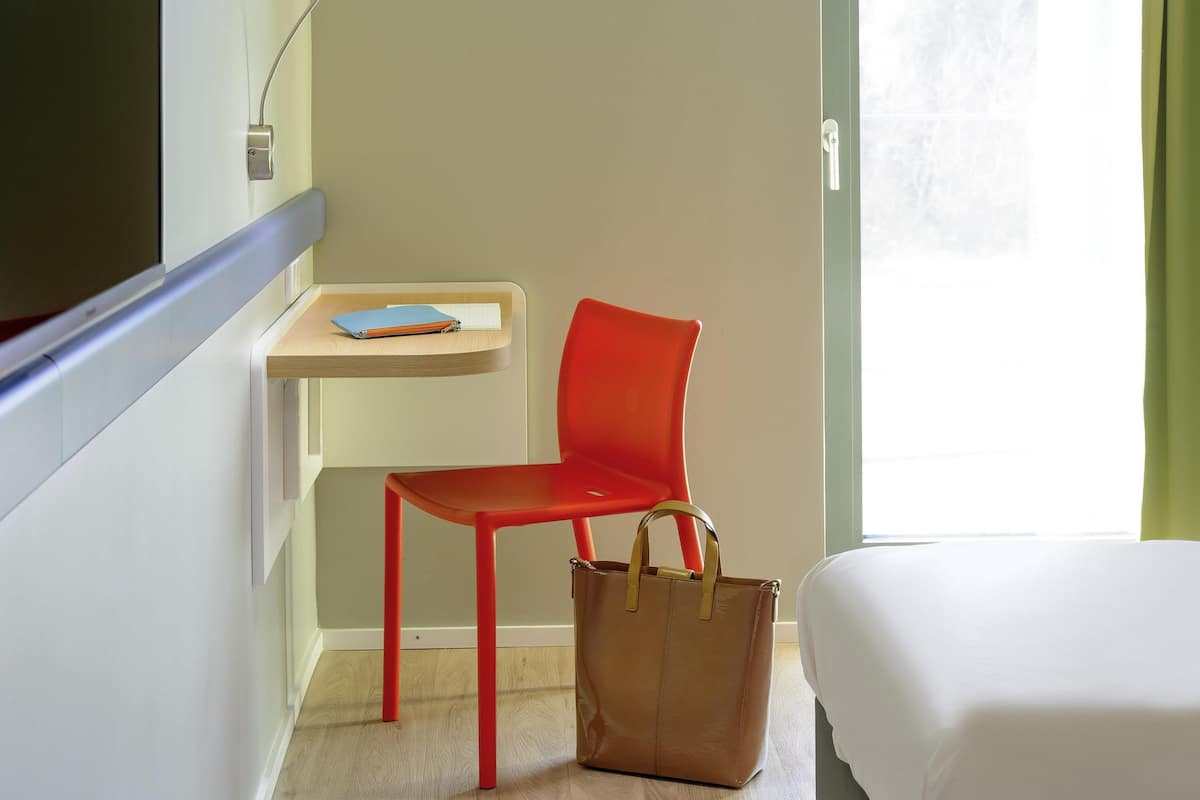 Room, Multiple Beds