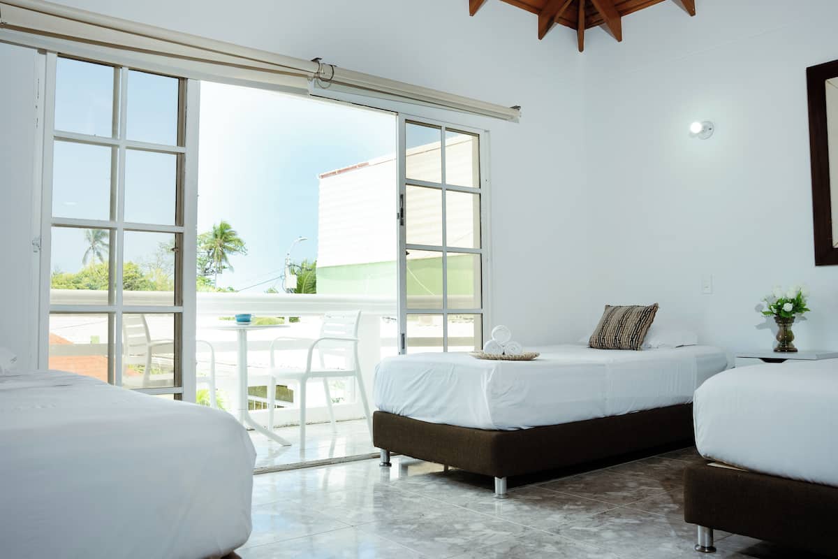 superior room | in-room safe, bed sheets