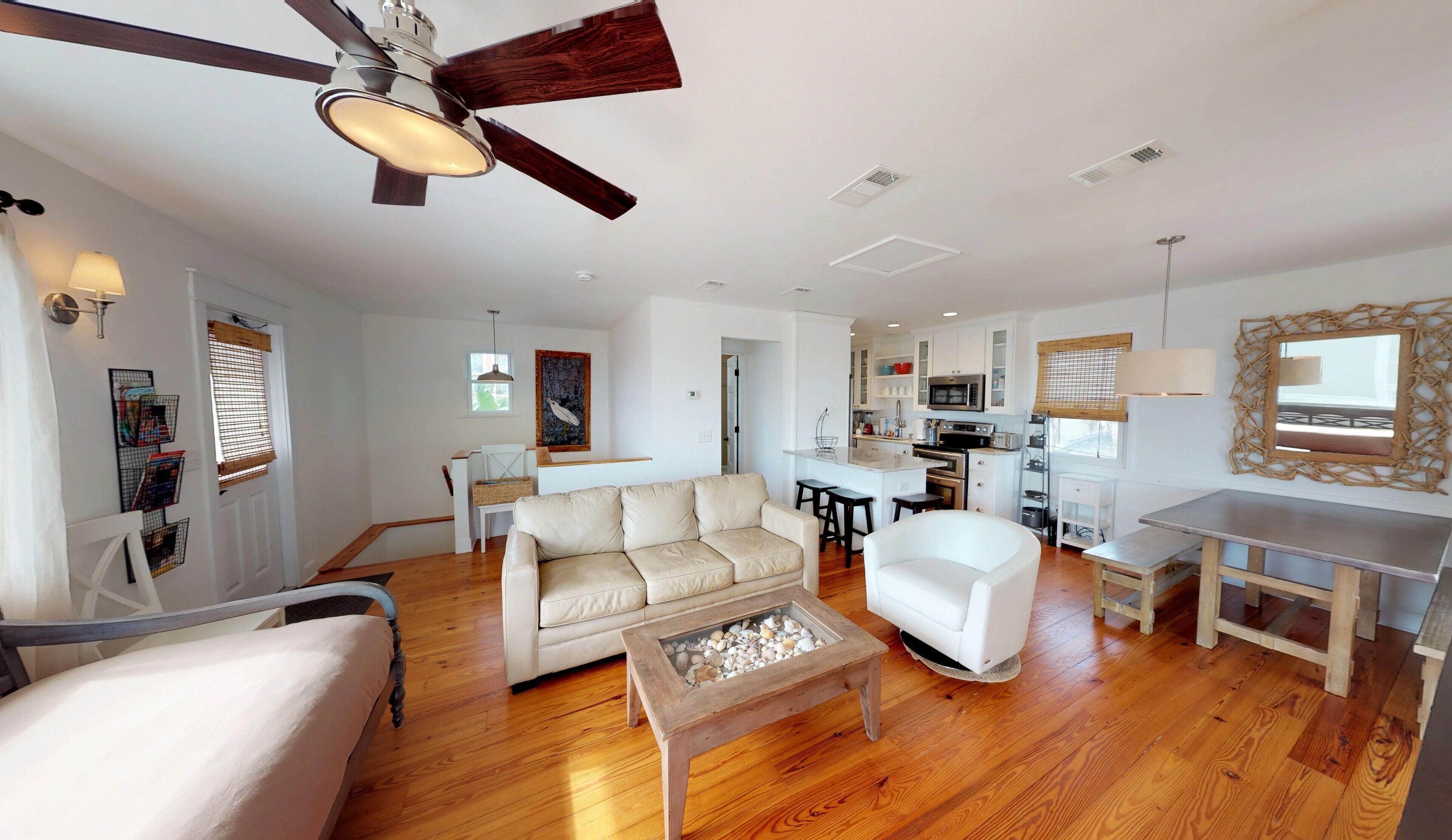 TV, Netflix, DVD player, streaming services