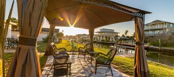 Tropical Tranquility By the GULF OF MEXICO!!