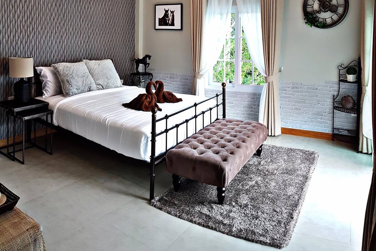 Suite with Pool View | Katil lipat simpan/tambahan, Wi-fi percuma